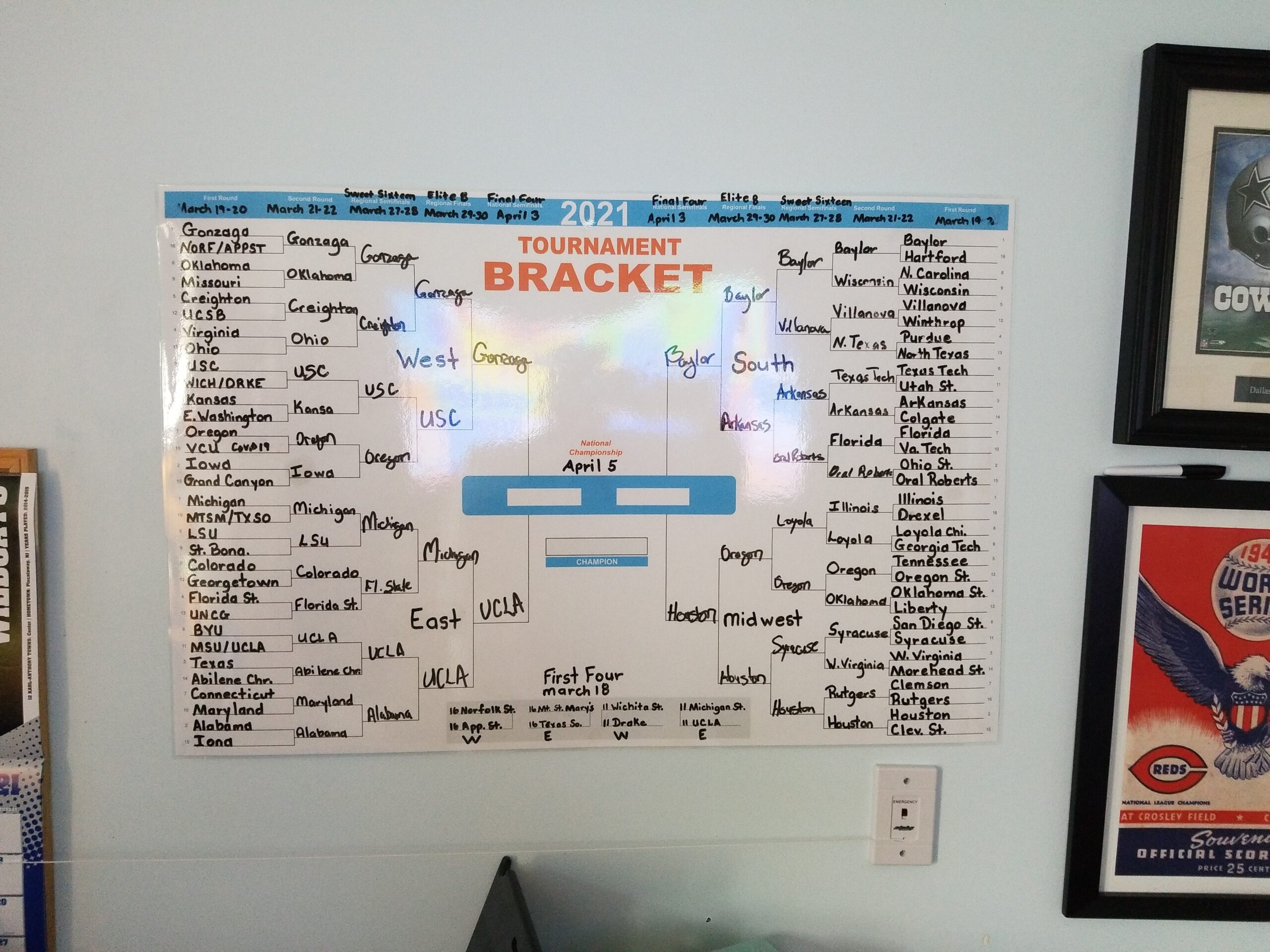 Copy King 2026 Men's March Basketball Tournament Dry Erase Bracket Poster 24x36 customer photo 1