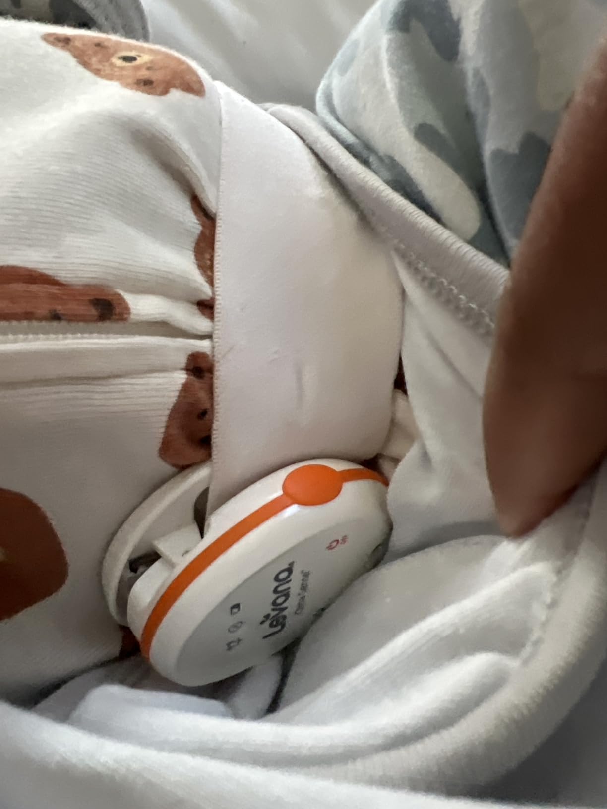 Snuza Oma Sense Portable Baby Breathing Movement Monitor with Vibrations and Audible Alerts Designed to Stimulate Baby and Alert Parents customer photo 1
