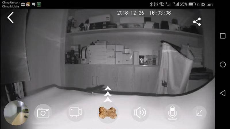 Dog Camera Treat Dispenser, WiFi Full HD Pet Camera with Two-Way Audio and Night Vision, Compatible with Alexa (2.4G WiFi ONLY) customer photo 1