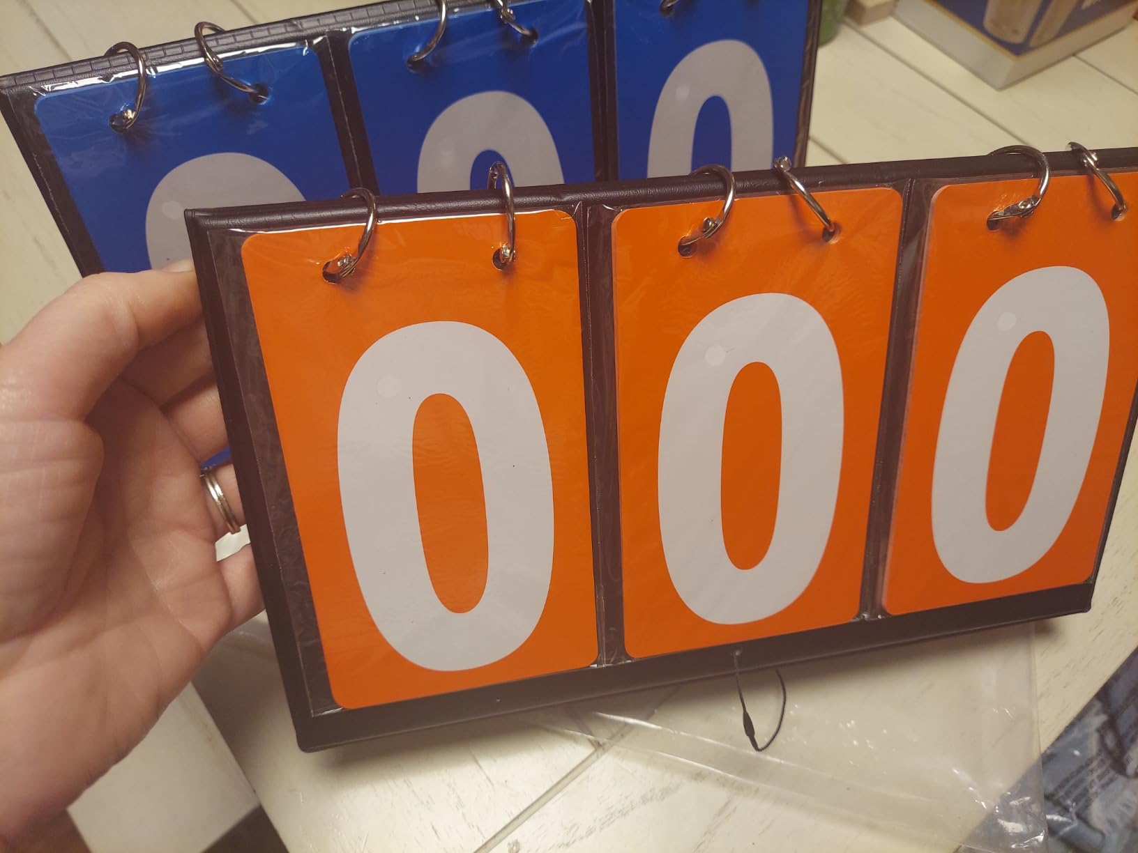 APORO Portable Table Top Scoreboard Flipper, Multi Sports Score Flip Scoreboard customer photo 2