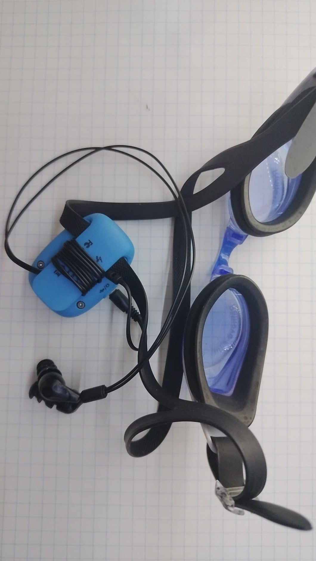 Waterproof MP3 Player for Swimming, Underwater Headphones with Short Cord, Shuffle Feature customer photo 2