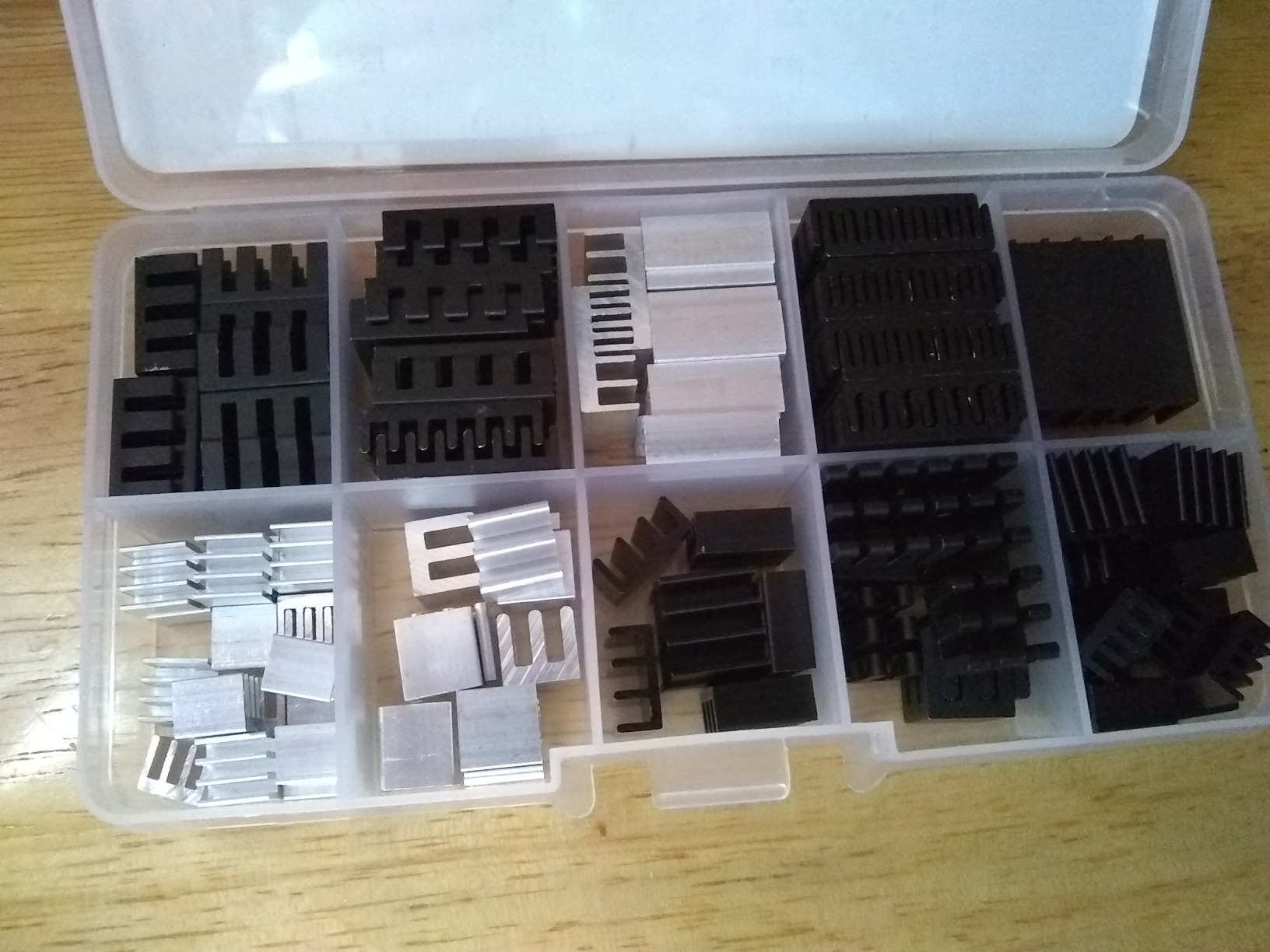 Easycargo 100pcs Heatsink Assortment Kit Small Cooler Aluminum Heatsink Set for Cooling PC Laptop PS5 M.2 CPU GPU VGA RAM VRAM VRM IC LED MOSFET Transistor Voltage Regulator (Preapplied Thermal Tape) customer photo 2