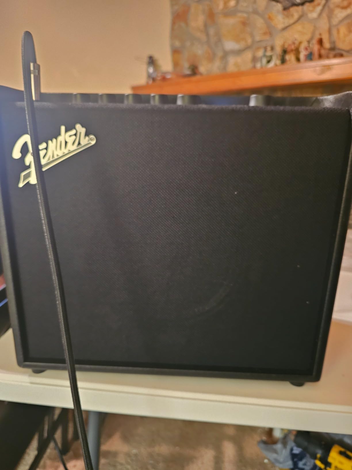 Mustang LT25 Guitar Amplifier, 25-Watt Digital Modeling Combo Amp with 8