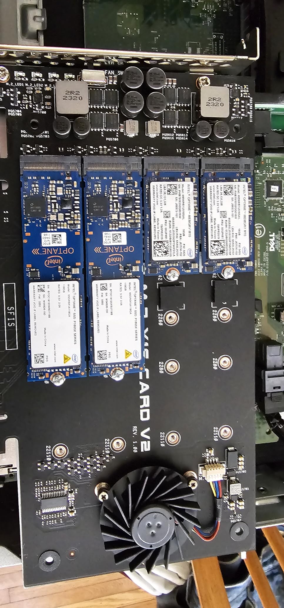 ASUS Hyper M.2 x16 Card v2 4 x M.2 Socket 3 customer photo 1