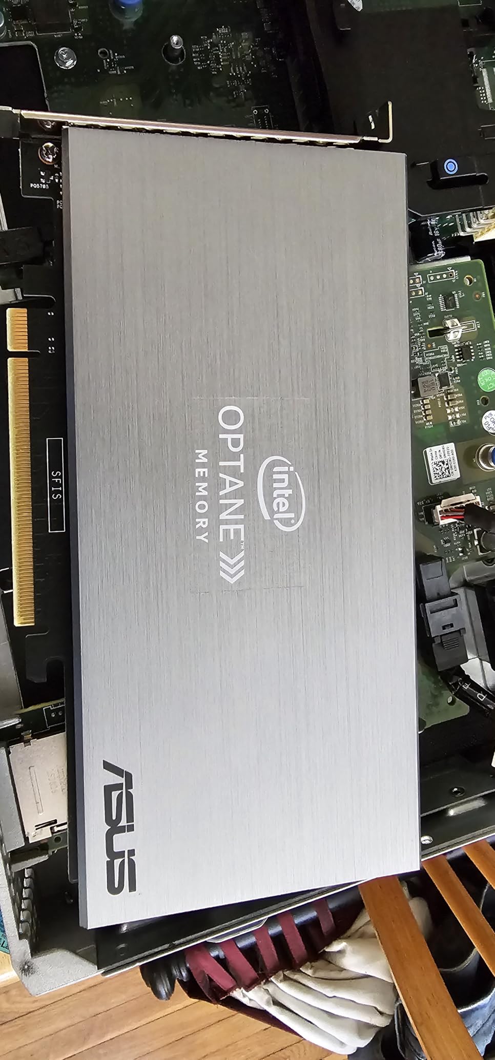 ASUS Hyper M.2 x16 Card v2 4 x M.2 Socket 3 customer photo 2