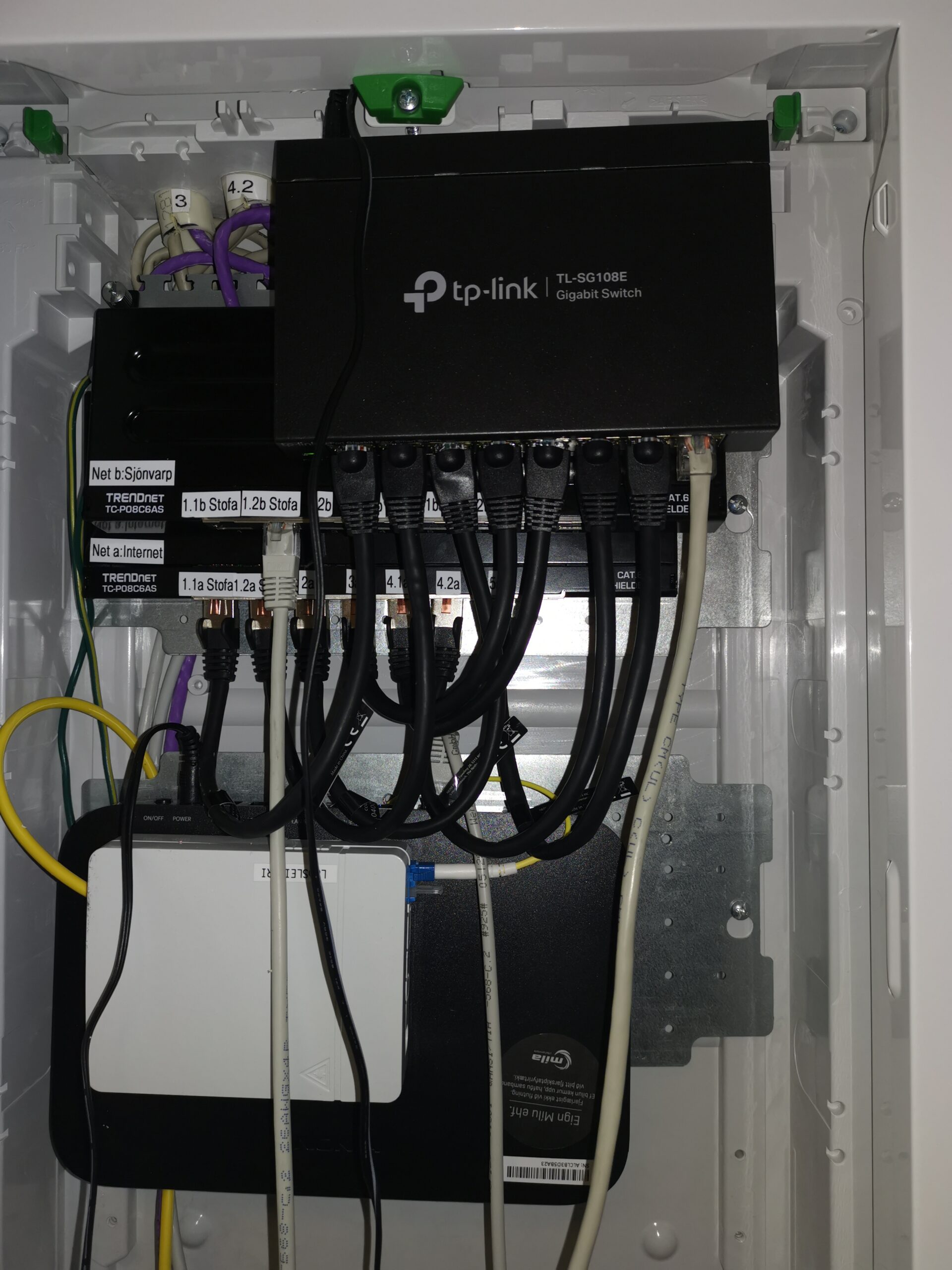 TRENDnet 8-Port Cat6A Shielded Patch Panel, Wall Mount Ready, 10G Ready, Cat5e, Cat6, Cat6A Compatible, Metal Housing, Color-Coded Labeling for T568A & T568B Wiring, Cable Management, Black, TC-P08C6AS customer photo 2