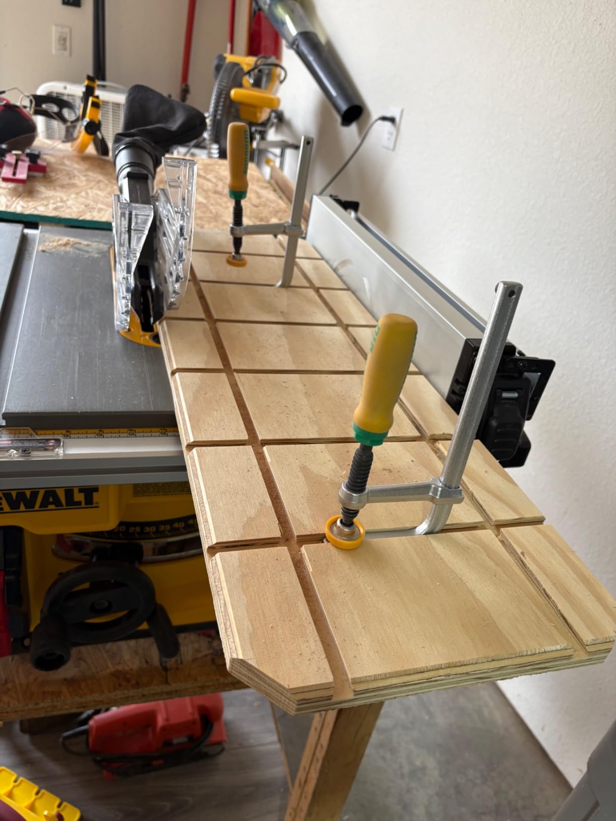 MICROJIG Matchfit Dovetail Clamp Pro Router Bit Kit, 1/2-inch Shank 14-Degree, Woodworking Track System Routing Tools, (DVC-1177K2) customer photo 2