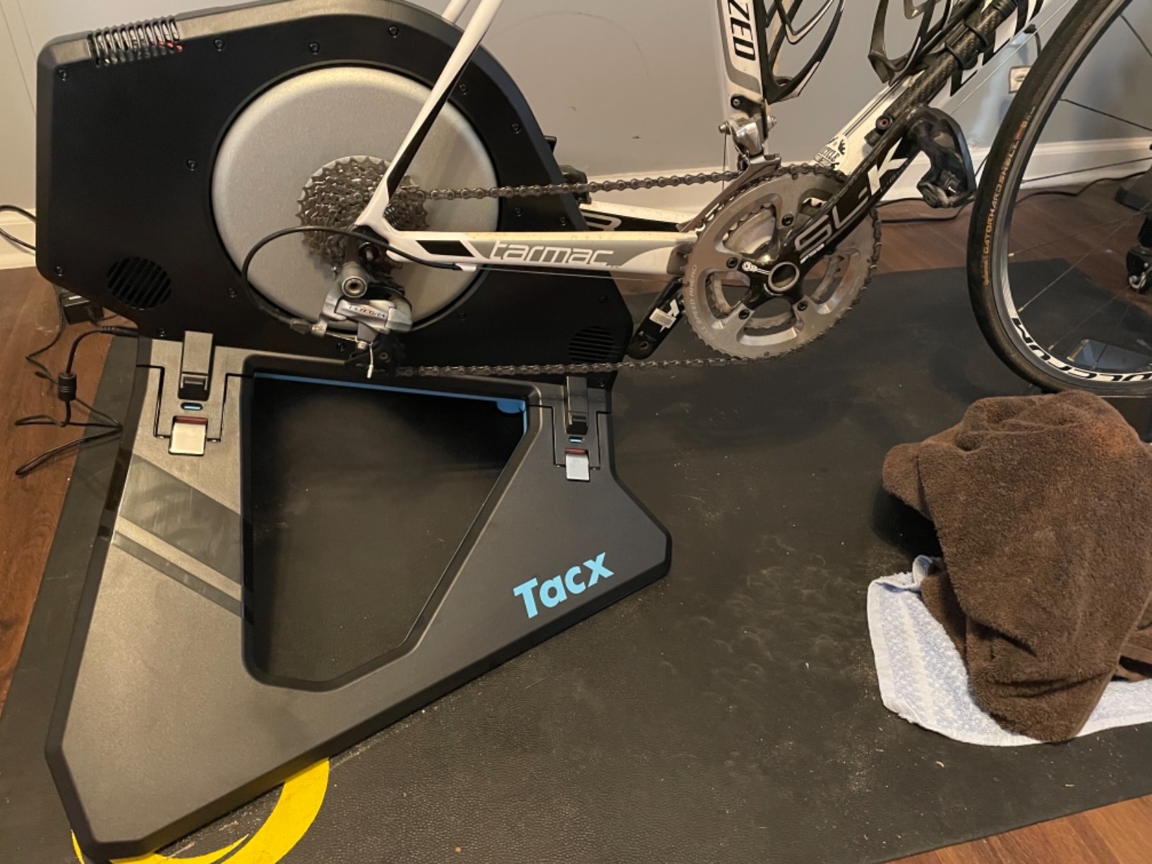 Garmin Tacx Neo 2T Smart Trainer - Premium with Multidirectional Movement customer photo 2
