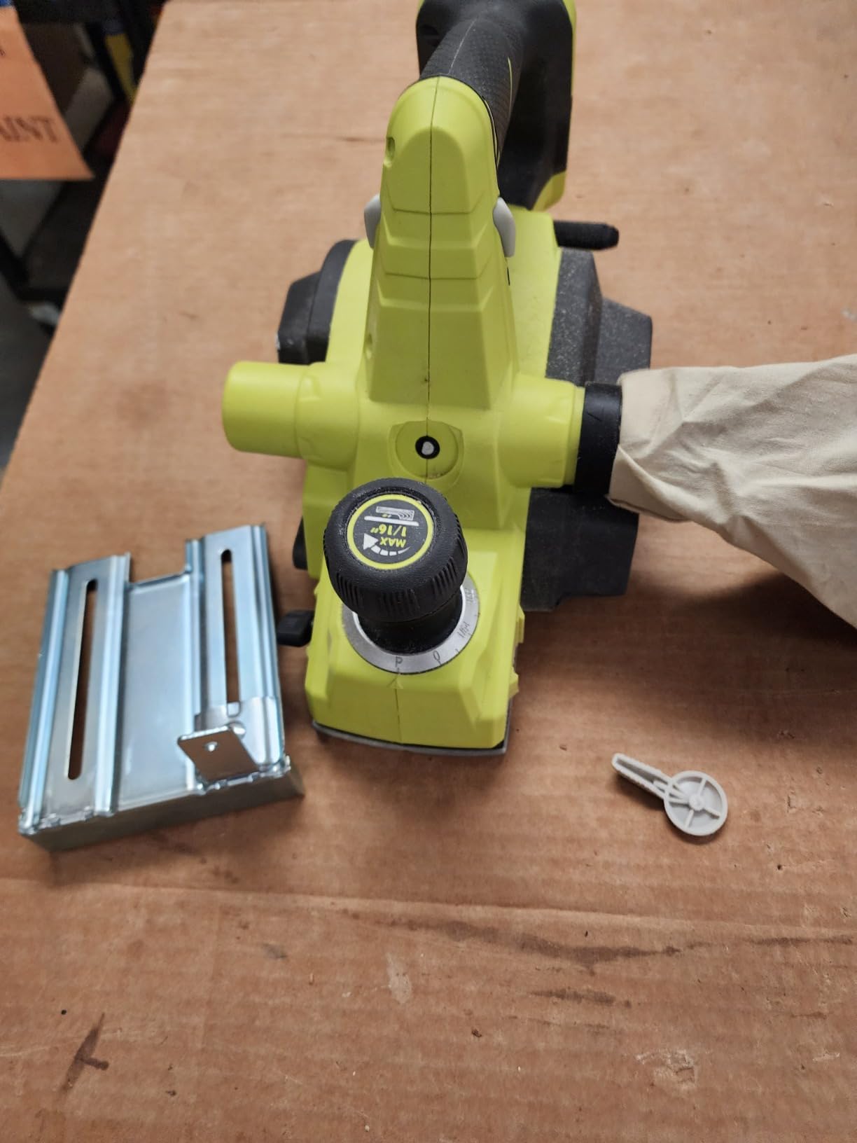 RYOBI ONE+ 18V Cordless 3-1/4 in. Planer Tool ONLY with DUST Bag P611 customer photo 2
