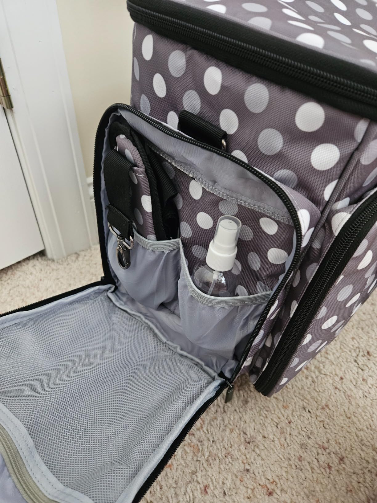 LUXJA Sewing Machine Case with Detachable Dolly, Rolling Sewing Machine Tote with Removable Bottom Pad customer photo 1