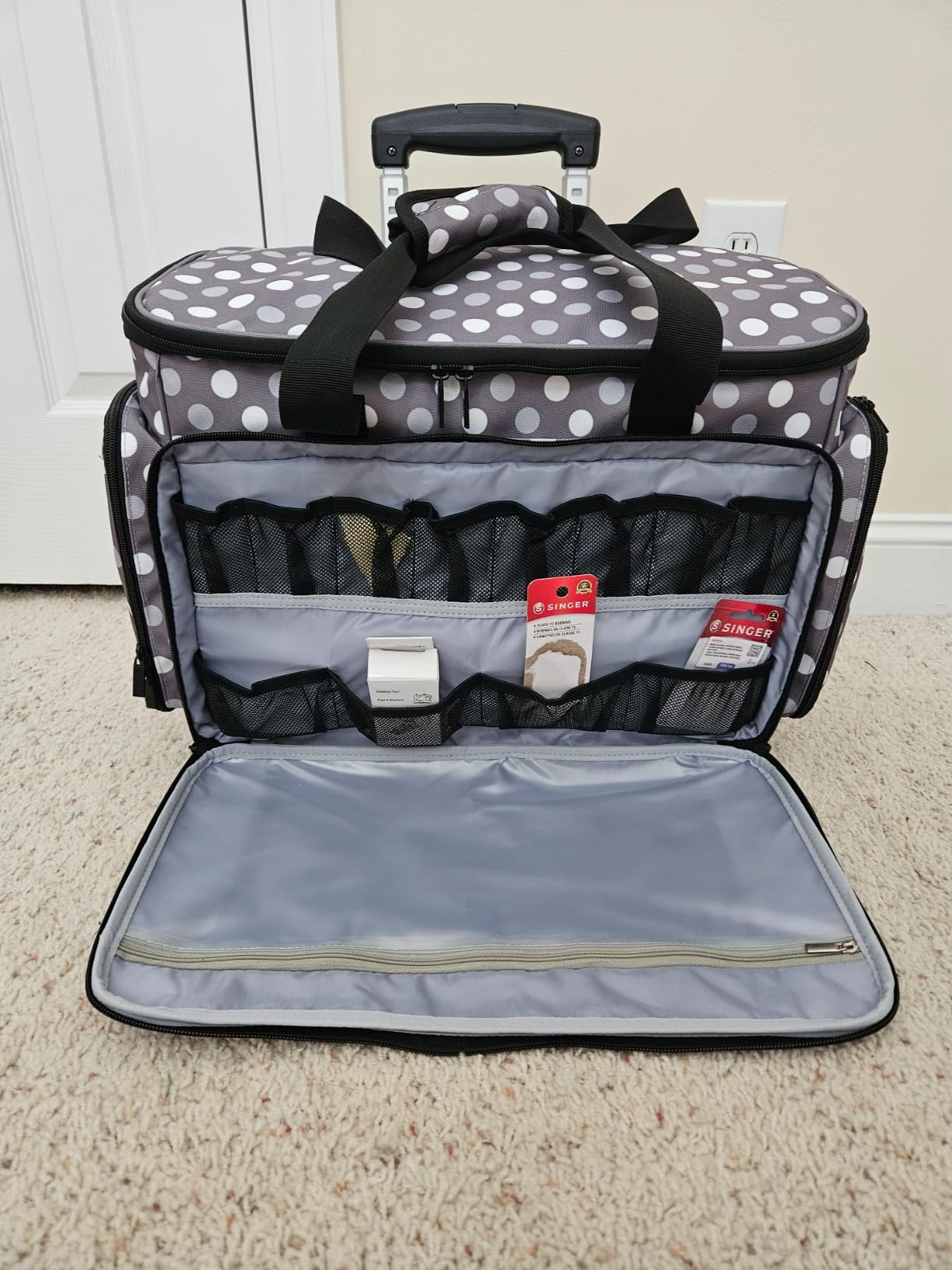 LUXJA Sewing Machine Case with Detachable Dolly, Rolling Sewing Machine Tote with Removable Bottom Pad customer photo 2