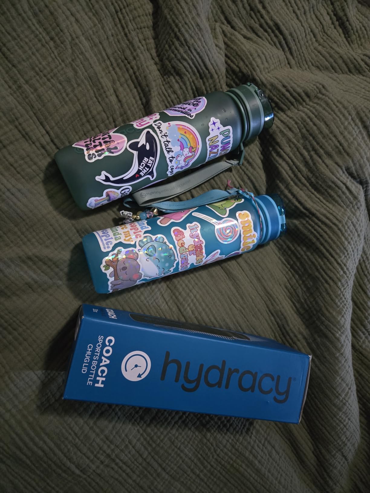 Hydracy Water Bottle with Time Marker -Large BPA Free Water Bottle & No Sweat Sleeve -Leak Proof Gym Bottle with Fruit Infuser Strainer & Times to Drink -Ideal for Fitness Sports & Outdoors customer photo 1