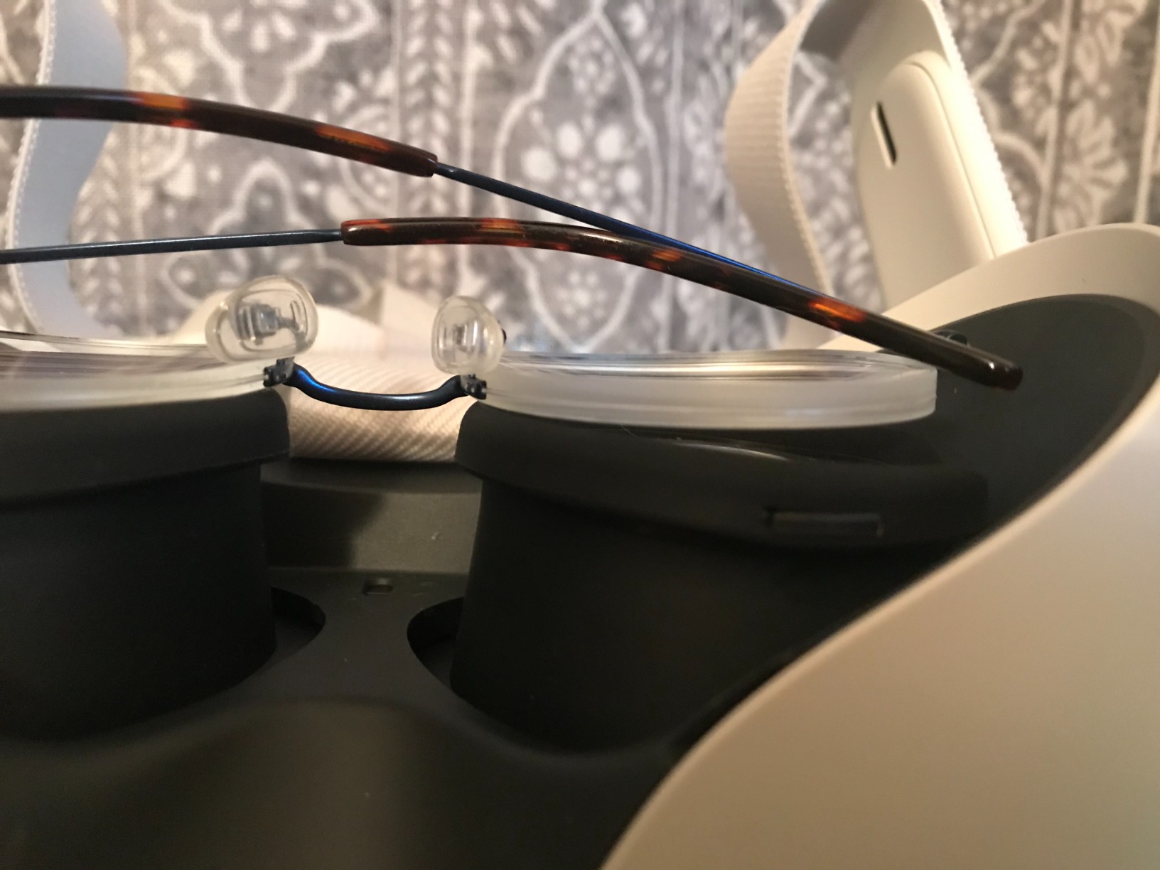 AMVR Glasses Spacer Compatible with Oculus Quest 3S/Quest 2/Rift S Accessories, Soft Silicone Anti-Scratch Ring customer photo 2