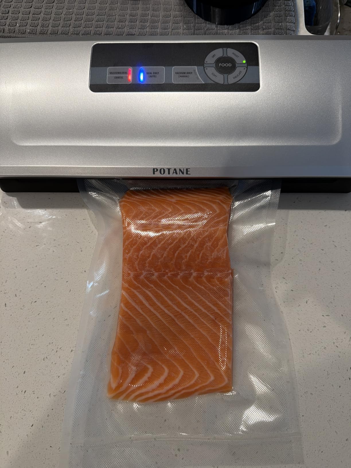 Precision Vacuum Sealer Machine, Powerful Pro Vacuum Food Sealer, 8-in-1 Easy Presets, 4 Food Modes, Dry&Moist&Soft&Delicate with Starter Kit, Compact Design (Silver) customer photo 2
