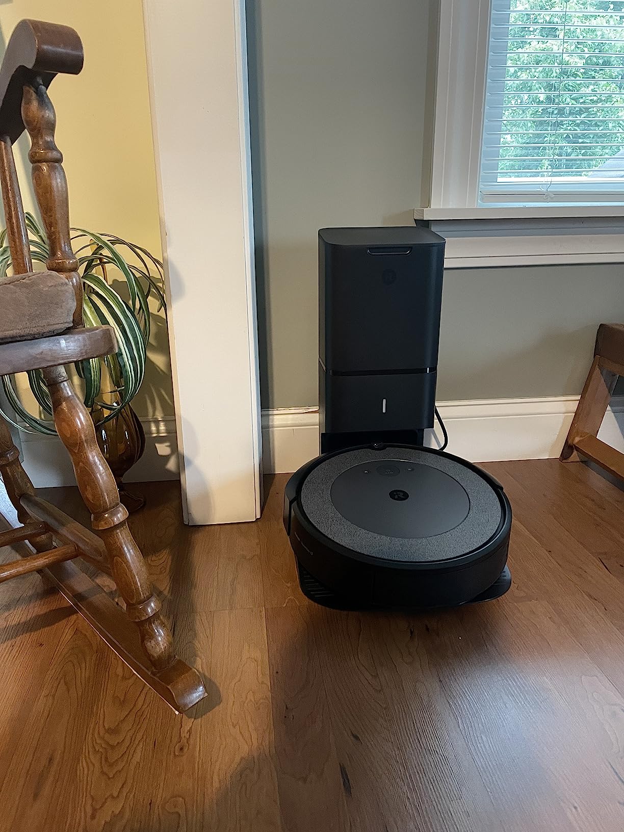 iRobot Roomba i3+ EVO Self-Emptying Robot Vacuum - Now Clean by Room with Smart Mapping, Empties Itself for Up to 60 Days, Works with Alexa, Ideal for Pet Hair, Carpets customer photo 2