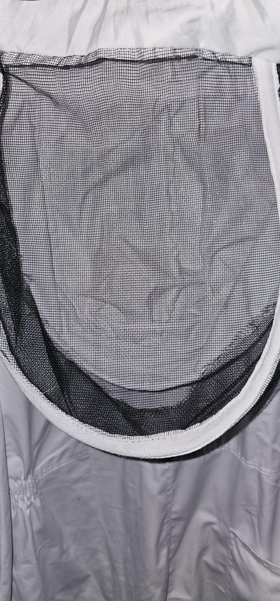LONGADS Professional Bee Suit for Men and Women, Full Body Beekeeping Suit with Gloves & Protective Round Veil customer photo 2