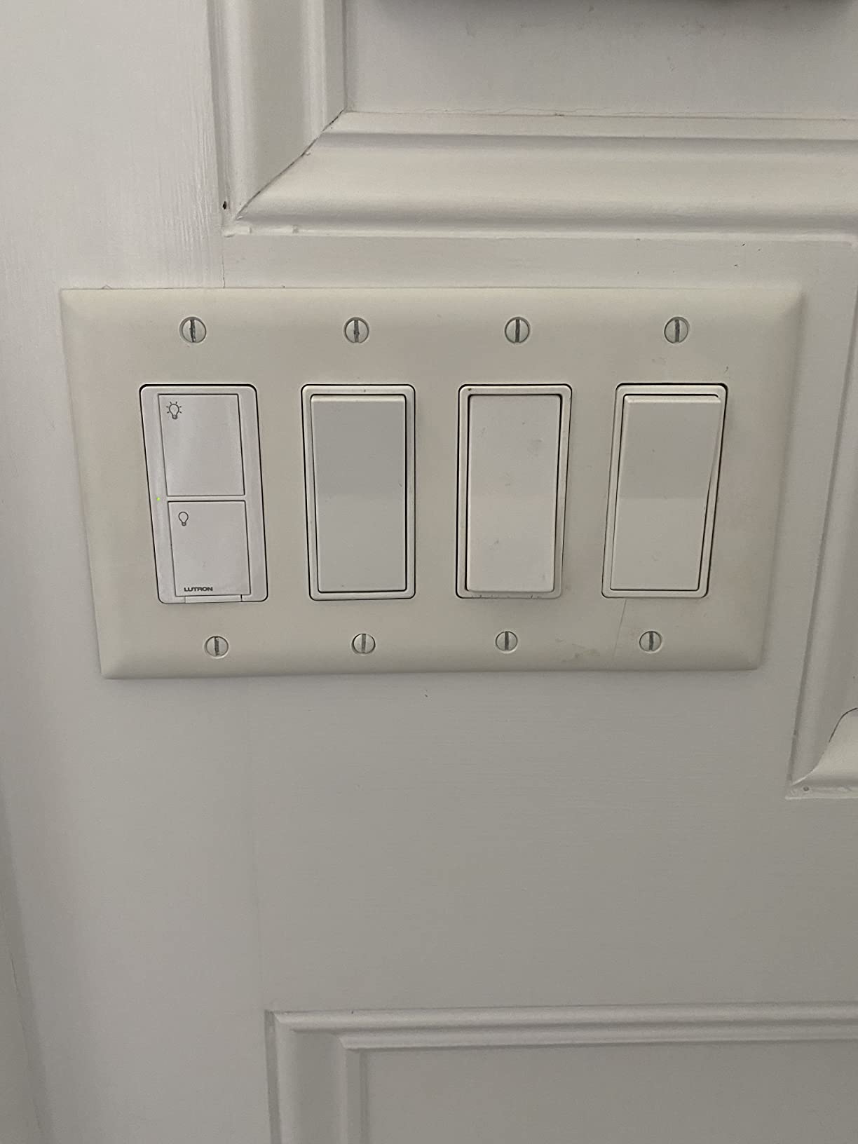 Lutron Caseta Original Smart Light Switch Kit w/ Wall Plate and Smart Hub, Compatible w/ Alexa, Apple Home, Google Home, Single-Pole/3 Way, 5 Amp, P-BDG-PKG1WS customer photo 2