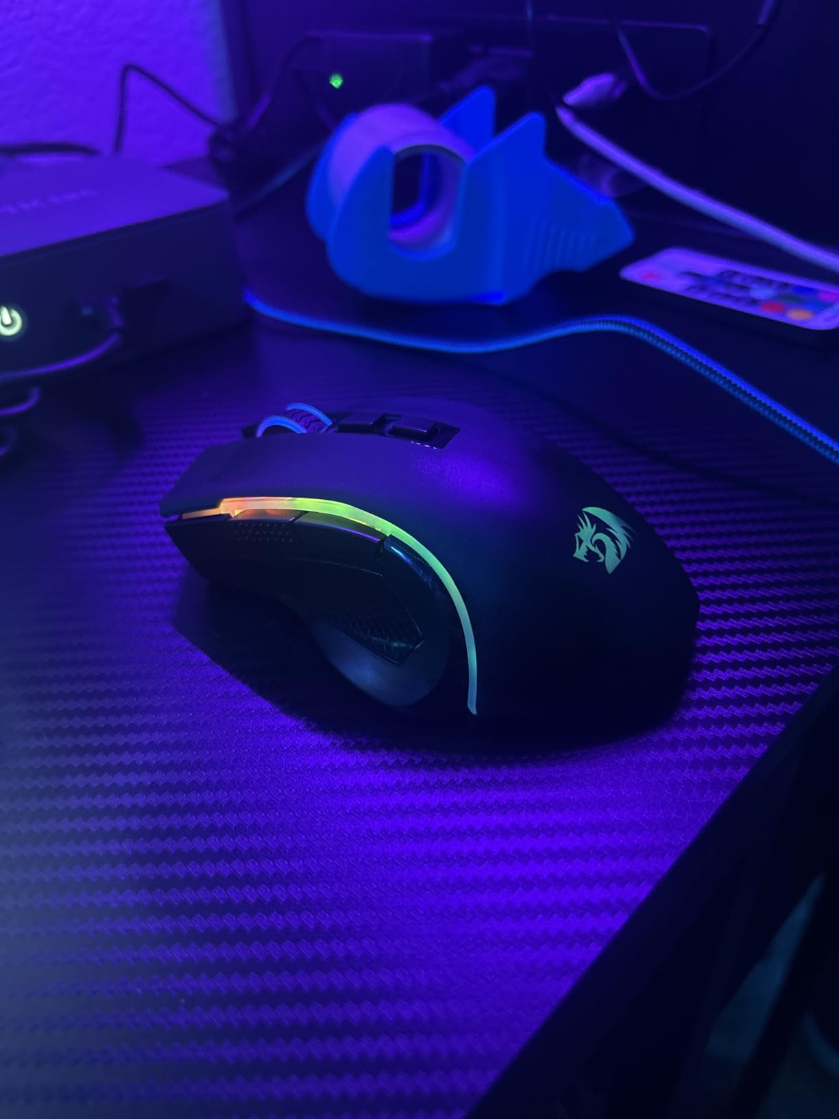 Redragon M602 Griffin RGB Gaming Mouse, Tri-Mode 2.4G/USB-C/Bluetooth Mouse Gaming, RGB Spectrum Backlit Ergonomic Mouse with 7 Programmable Backlight Modes up to 8000 DPI for Win PC Gamers (Wireless) customer photo 1