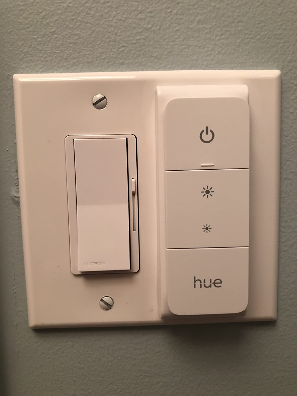 PHILIPS Hue Smart Dimmer Switch Remote, White, 1 Pack, Turns Hue Lights On, Off, Dims or Brightens, Smart Home Control, Requires Bridge, Easy, No-Wire Installation customer photo 2