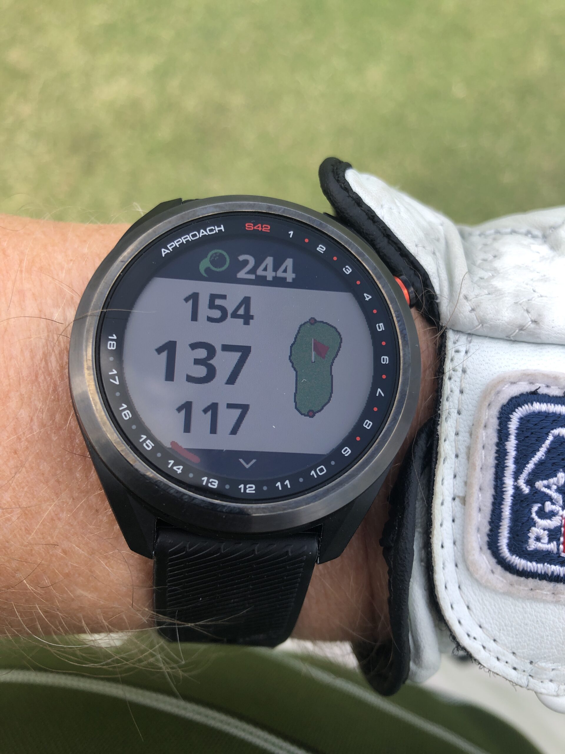 Approach S42, GPS Golf Smartwatch, Lightweight with 1.2