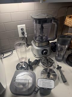Ninja Blender & Food Processor Combo, Foodi Power Blender System for Smoothies, Bowls, Spreads & Shakes, 6 Functions, 72-oz Pitcher, To-Go Cups, Silver, SS401 customer photo 2