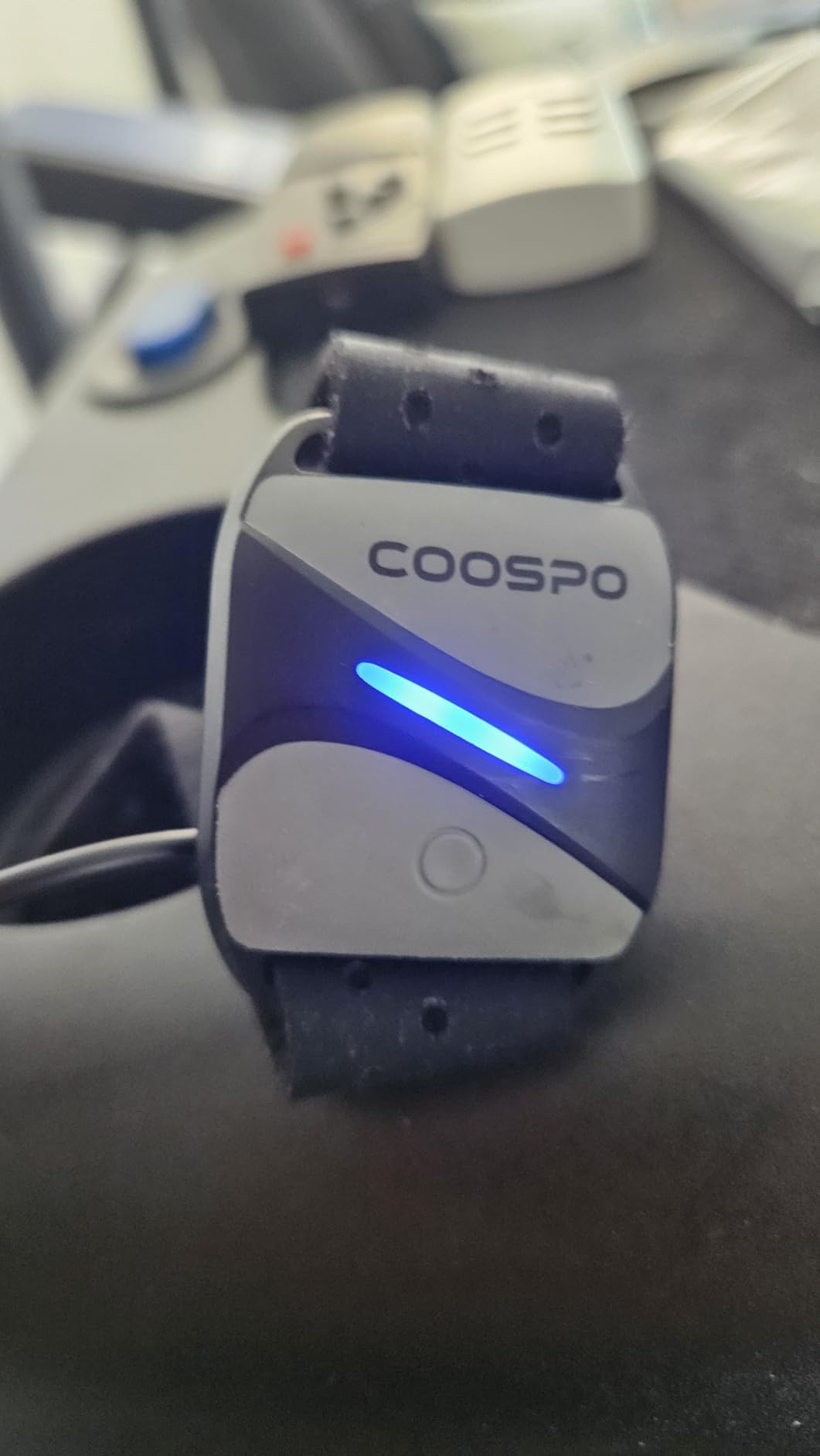 COOSPO Heart Rate Monitor Armband HW807, Bluetooth 5.0 ANT+ HRM with HR Zone LED Indicator, Tracking Heartbeat HRV for Fitness Training customer photo 1