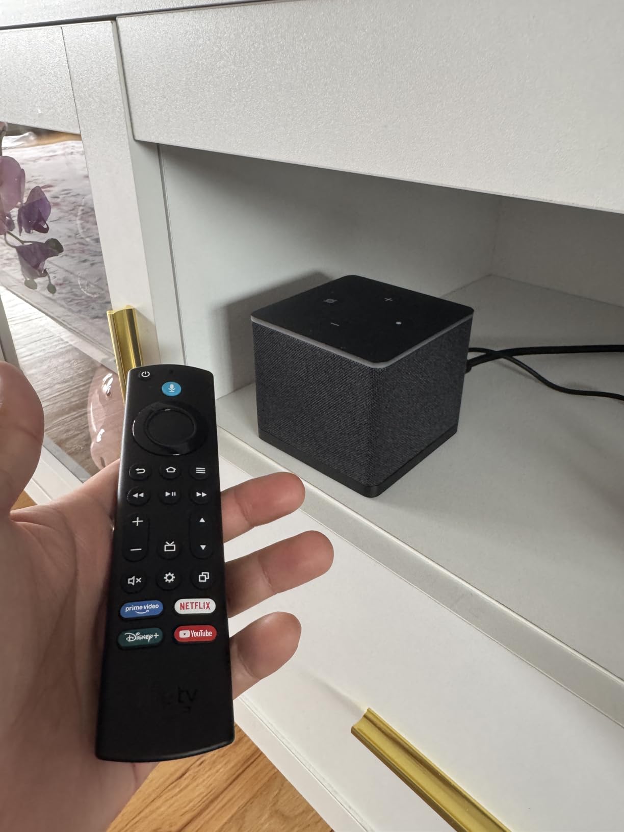 Fire TV Cube, with AI-powered Fire TV Search, Hands-free streaming device, find shows faster with Alexa+, Wi-Fi 6E, 4K Ultra HD customer photo 1