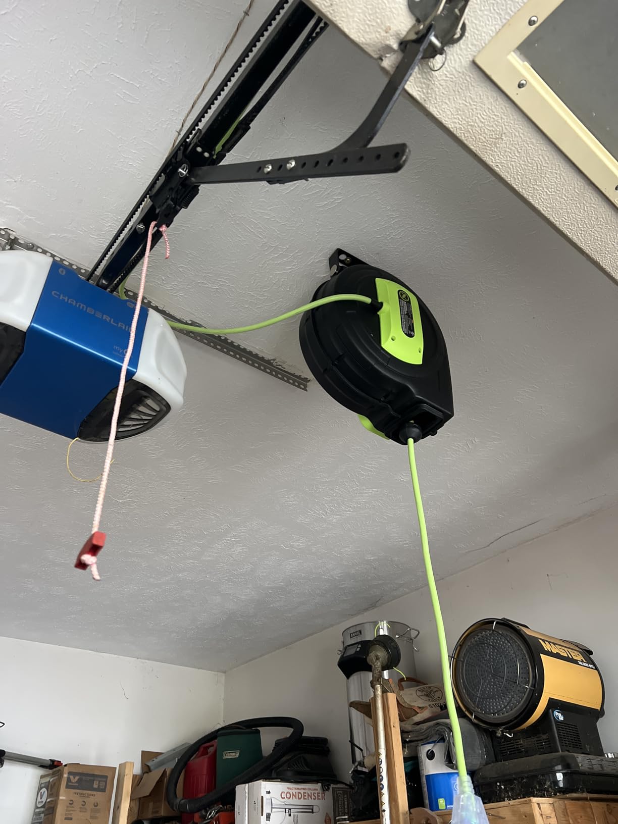 Flexzilla Retractable Extension Cord Reel, 12/3 AWG SJTOW Cord, 60', Grounded Triple Tap Outlet, ZillaGreen, FZ8120603 customer photo 1