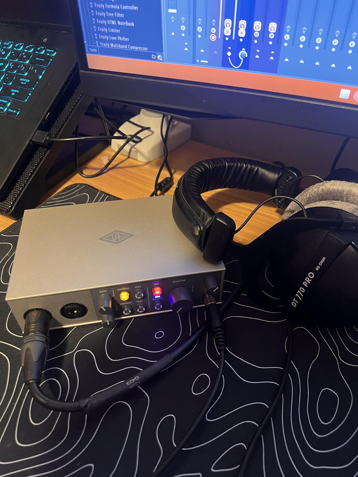 Universal Audio Volt 2 USB Audio Interface with Built-in 76 Compressor customer photo 1
