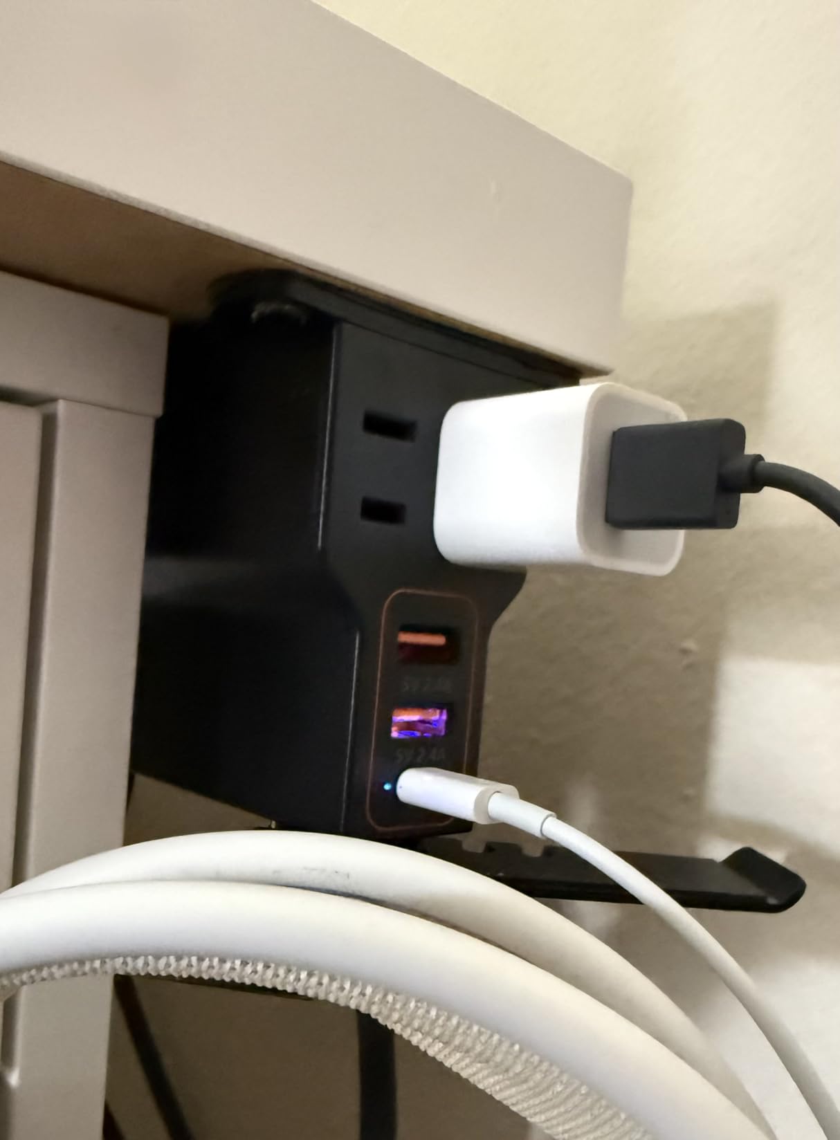 Gaming Headphone Stand with Charging Station - Aluminum Hooks Headphone Holder, Under Desk Headset Stand, 3 USB & AC Outlet customer photo 1