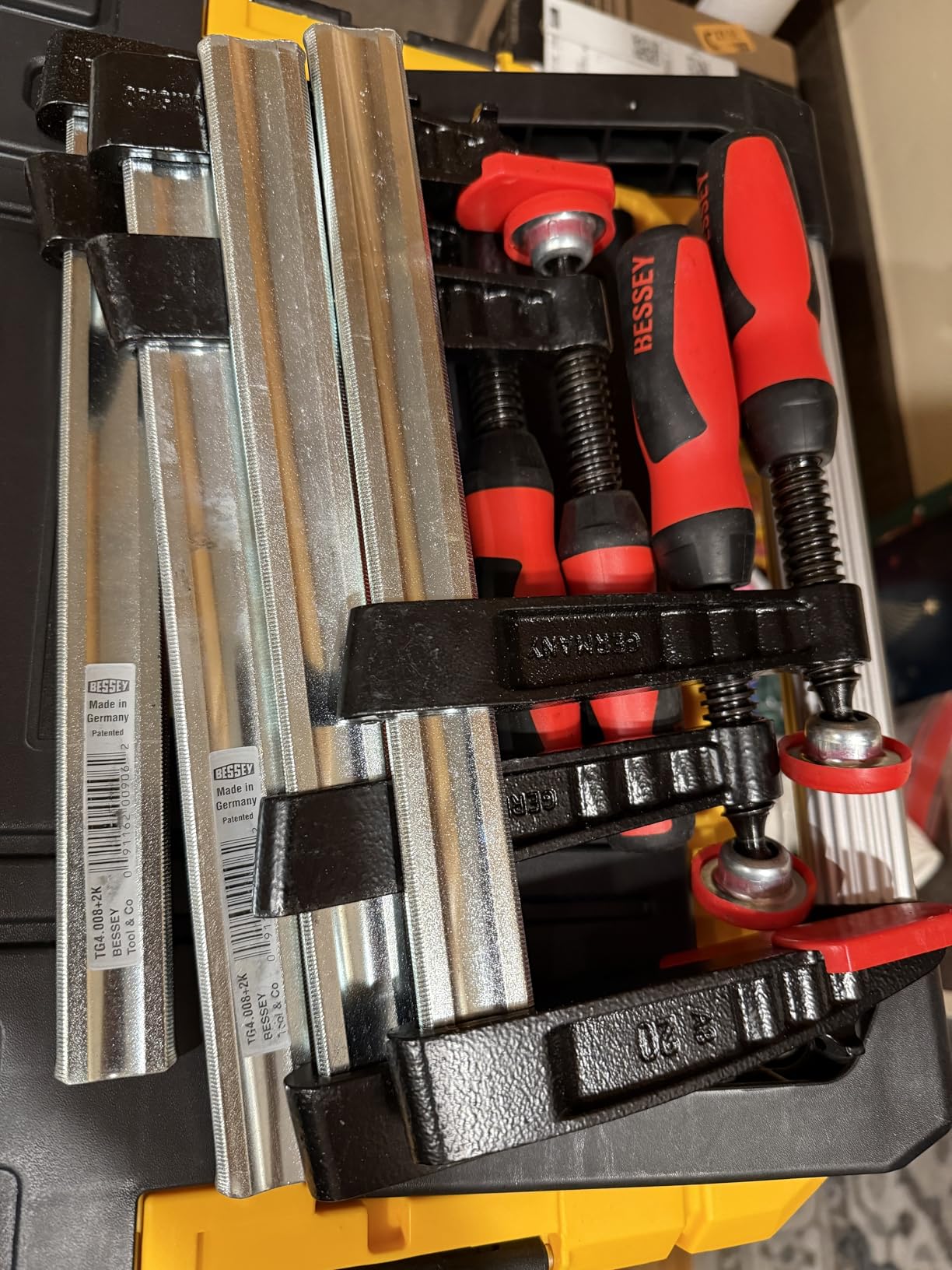 BESSEY GSCC4PK-C Clamp Set for Woodworking, F-style with Wood Handle, Replaceable Pads, 2 x 6 In and 2 x 12 In, 600 lb customer photo 1
