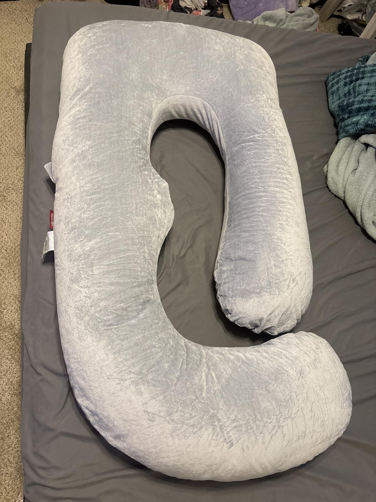 Momcozy Pregnancy Pillows with Cooling Cover, U-Shaped Full Body Maternity Pillow for Side Sleepers 57 Inch - Support for Back, Hip, Belly, Legs for Pregnant Women customer photo 2