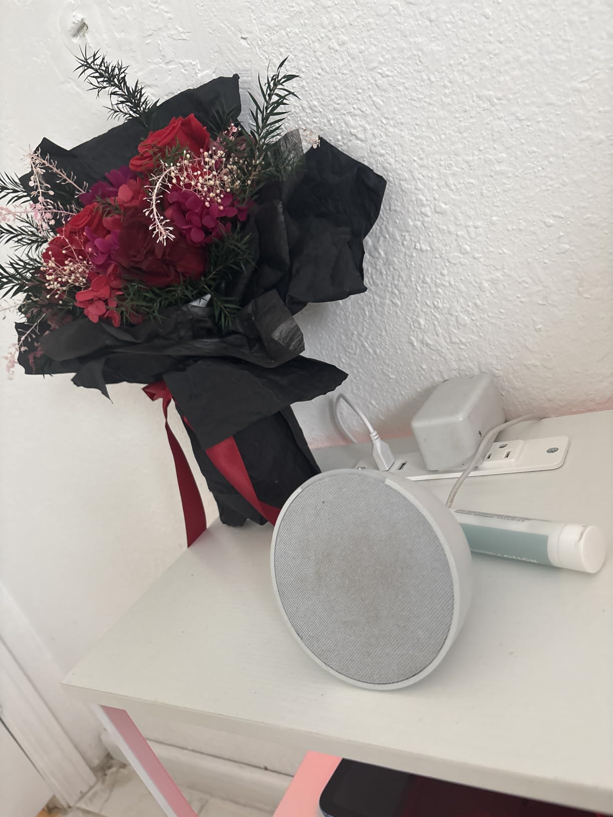 Echo Pop (newest model), Our smallest speaker, Designed for Alexa+, Fits in any room, Charcoal customer photo 2