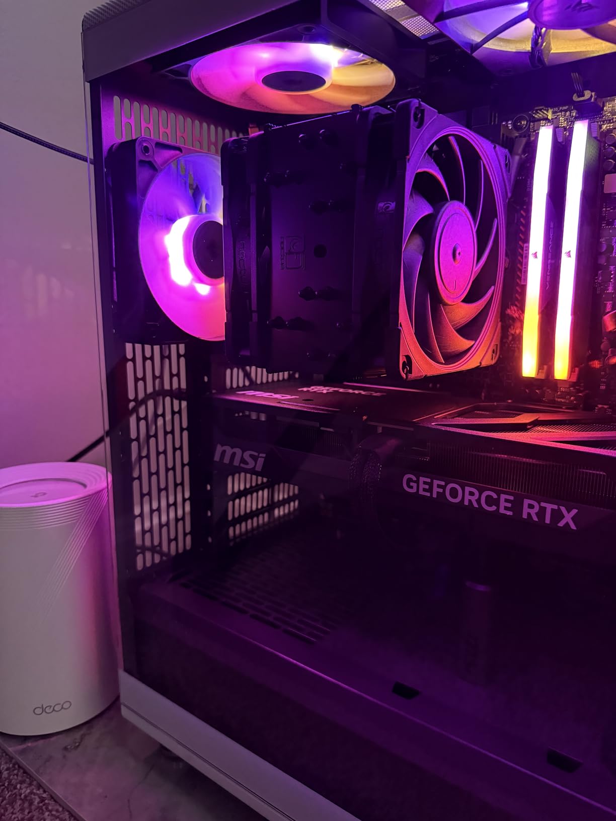 Fractal Design North Chalk White Tempered Glass Clear - Genuine Oak Wood Front - Glass Side Panel - Two 140mm Aspect PWM Fans Included - Type C USB - ATX Airflow Mid Tower PC Gaming Case customer photo 1