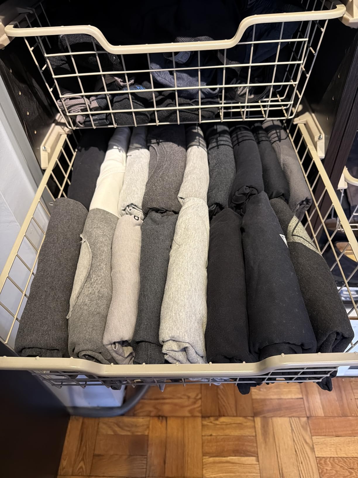 BoxLegend Shirt Folder Board V2 - Durable Plastic Clothes Folding Board Tshirt Organizer T-shirt Folder - Easy and Fast Folding for Adults and Kids - Grey customer photo 1