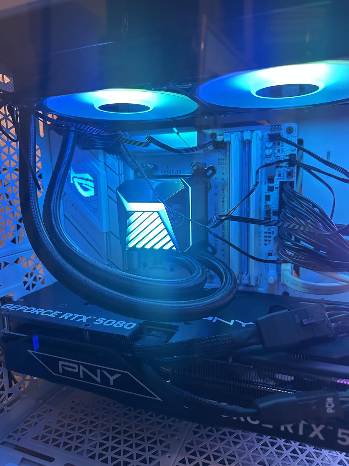 ROG Strix B650E-F Gaming WiFi AMD B650 AM5 Ryzen Desktop 9000 8000 & 7000 ATX Motherboard, 12+2 Power Stages, DDR5, 3X M.2 Slot, PCIe 5.0, WiFi 6E, 2.5G LAN, USB 3.2 Gen 2x2 Type-C, Aura Sync customer photo 2