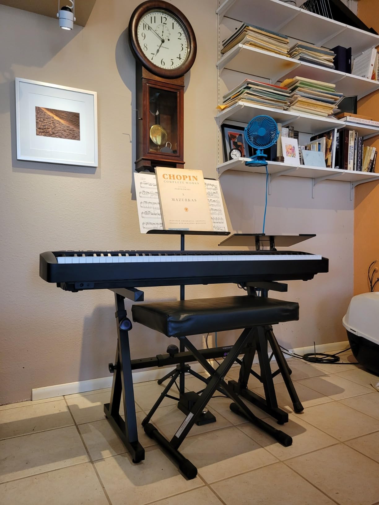 Kawai ES120 88-key Digital Piano with Speakers - Light Gray customer photo 1