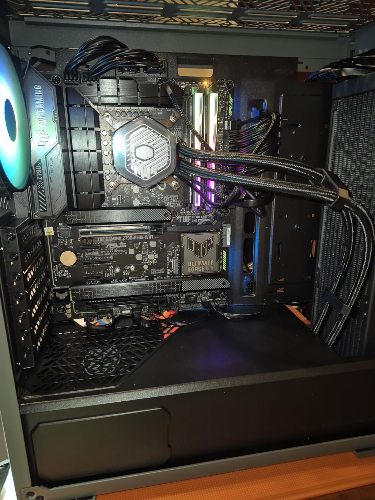 TD500 Mesh V2 Airflow ATX Mid-Tower Case, Polygonal Mesh, Crystalline Tempered Glass, Removable Top Panel, 3X Customizable 120mm PWM ARGB Fans, USB Gen 2 Type C (TD500V2-KGNN-S00) customer photo 2