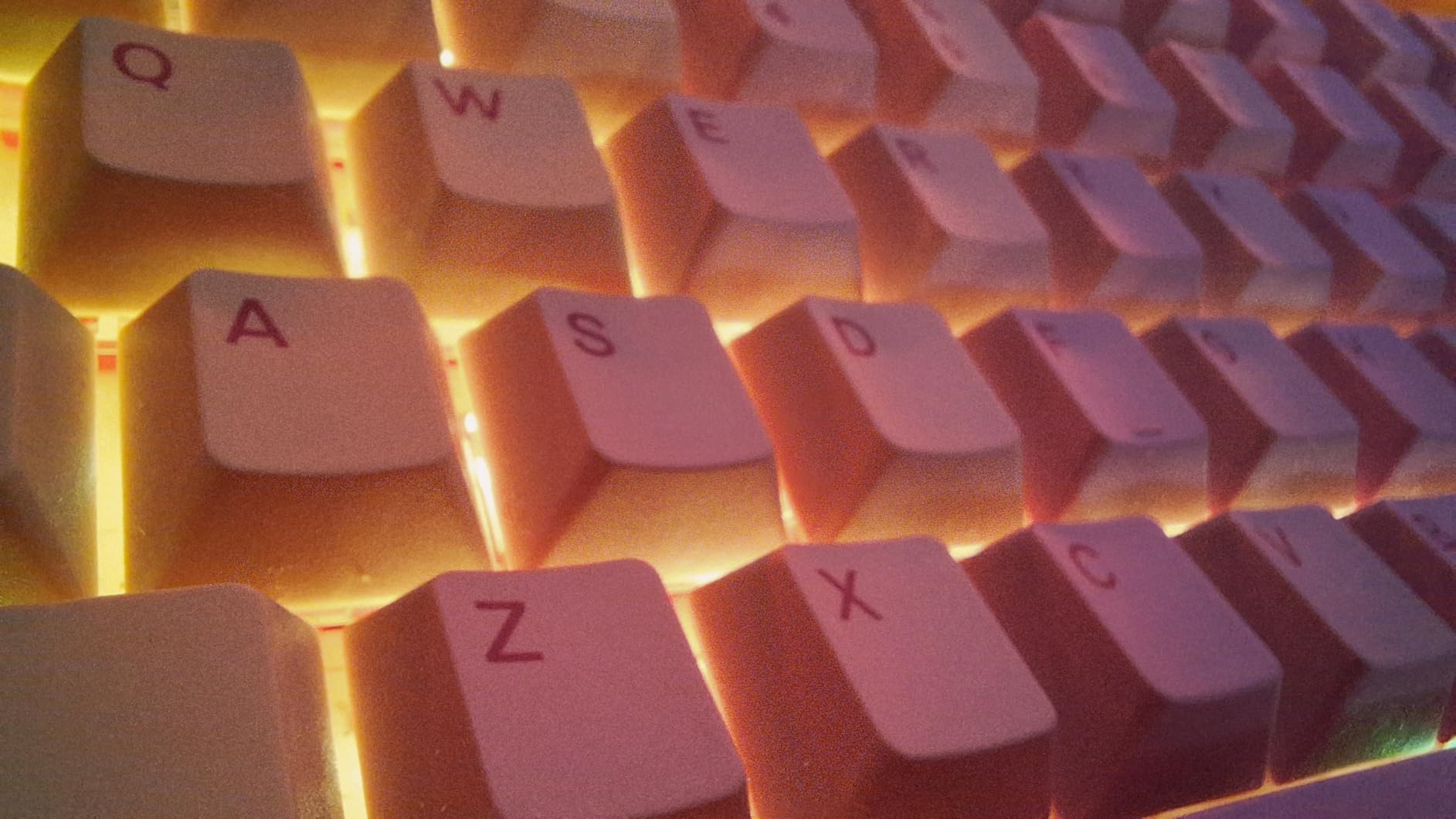 Glorious Grapefruit PBT Keycaps Set (Pink & Yellow) 143 Cute Custom Keycaps, Cherry MX Profile, Pastel, Low-Profile Dye-Sub for Mechanical Gaming Keyboards (60%, TKL, Full Size) Incl Mac Keys (191) customer photo 2