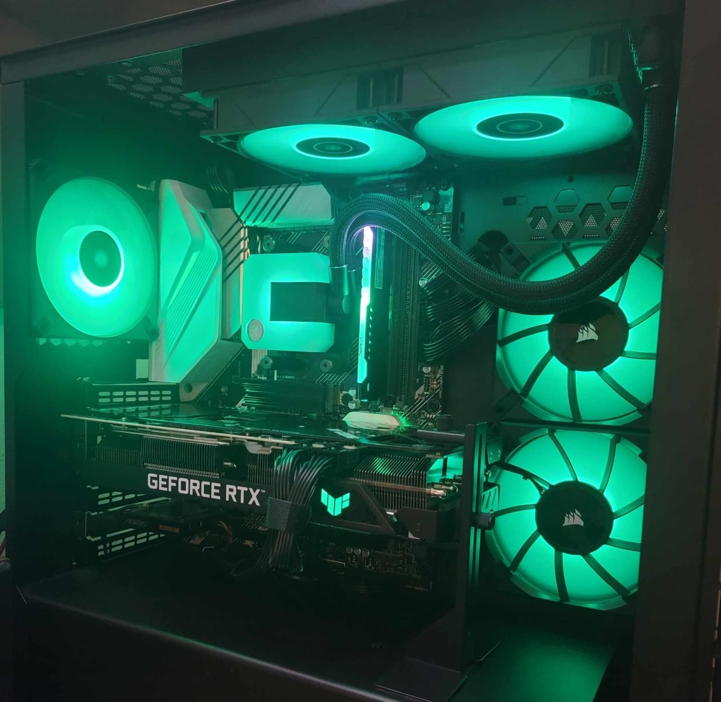 Corsair iCUE AF140 RGB Elite 140mm PWM Dual Fan Kit - Eight RGB LEDs Per Fan - AirGuide Technology - Fluid Dynamic Bearing - Zero RPM Fan Mode - Included iCUE Lighting Node CORE Controller - Black customer photo 2