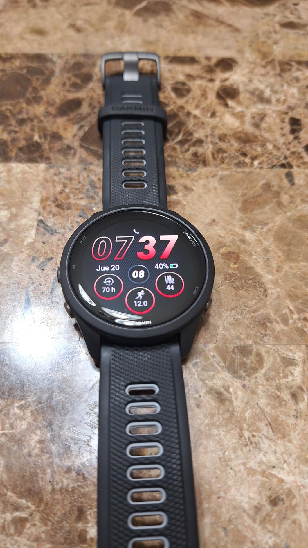 Garmin Forerunner 265 Running Smartwatch, Colorful AMOLED Display, Training Metrics and Recovery Insights, Black and Powder Gray customer photo 2
