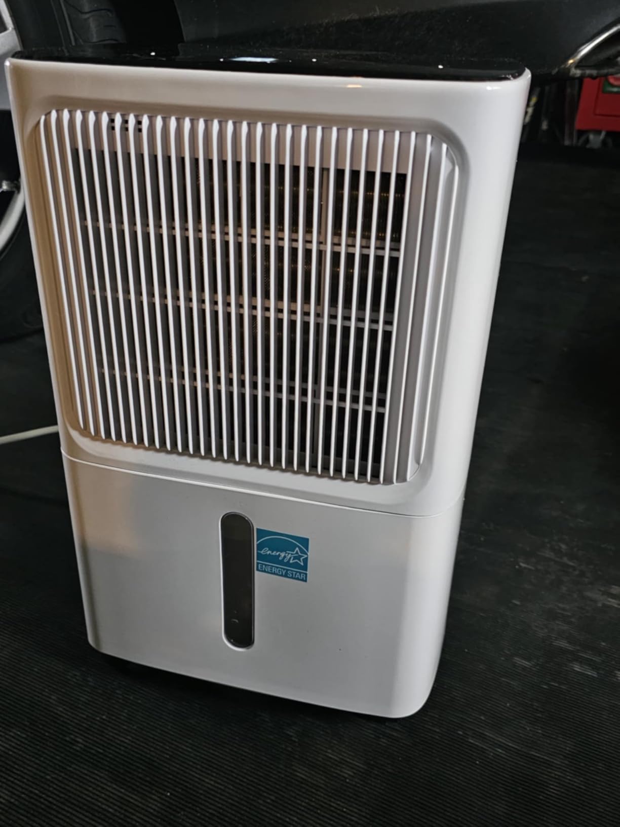 2500 Sq.Ft Dehumidifier for Basement with Drain Hose Max 34 Pints, VEAGASO Dehumidifiers for Home, Large Room, Bathroom, Bedroom, Three Modes, Intelligent Humidity Control, Dry Clothes, 24HR Timer customer photo 2