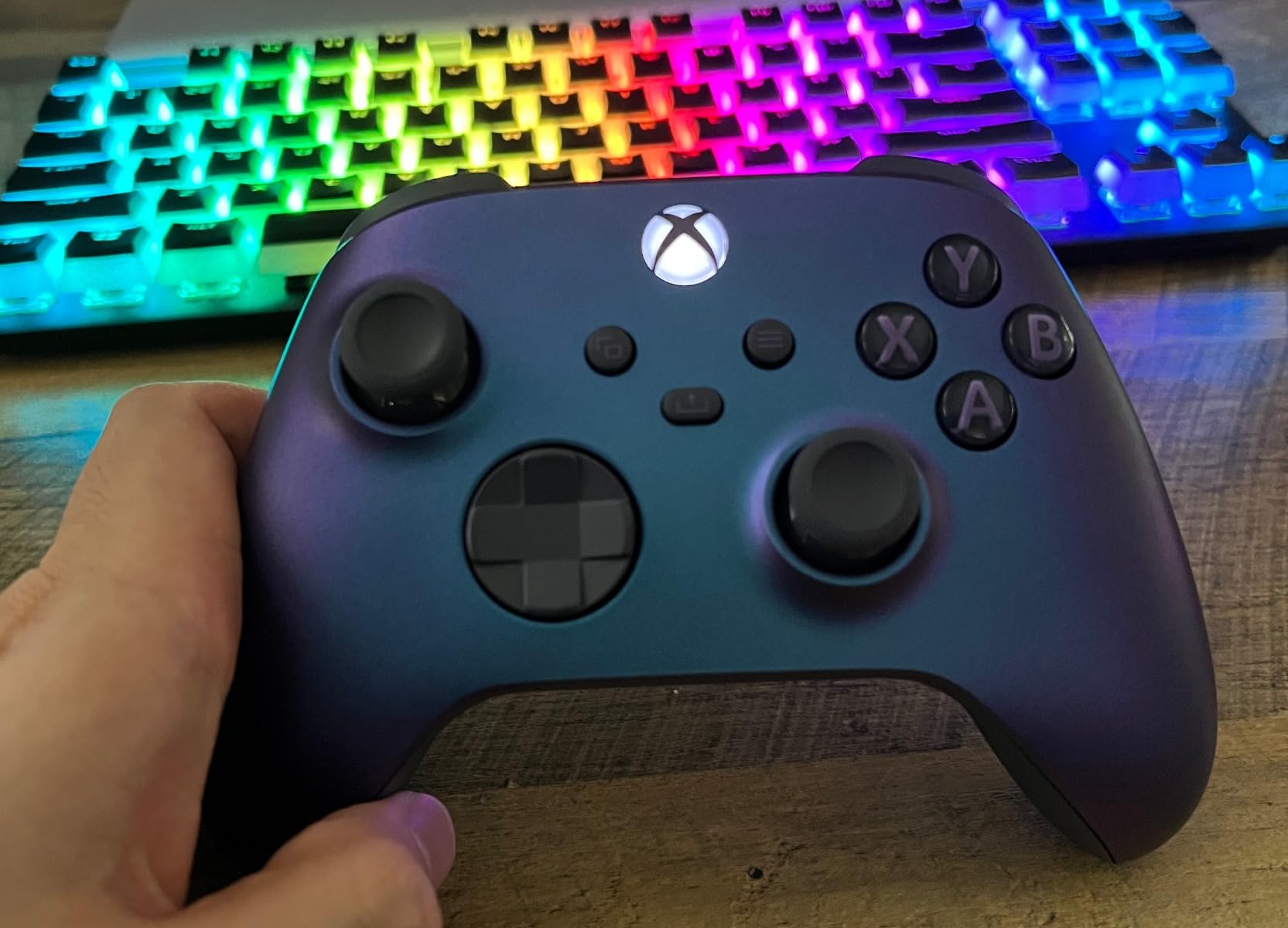 Xbox Special Edition Wireless Gaming Controller - Remix - Includes Rechargeable Battery Pack Series X|S, One, Windows PC, Android, and iOS customer photo 2