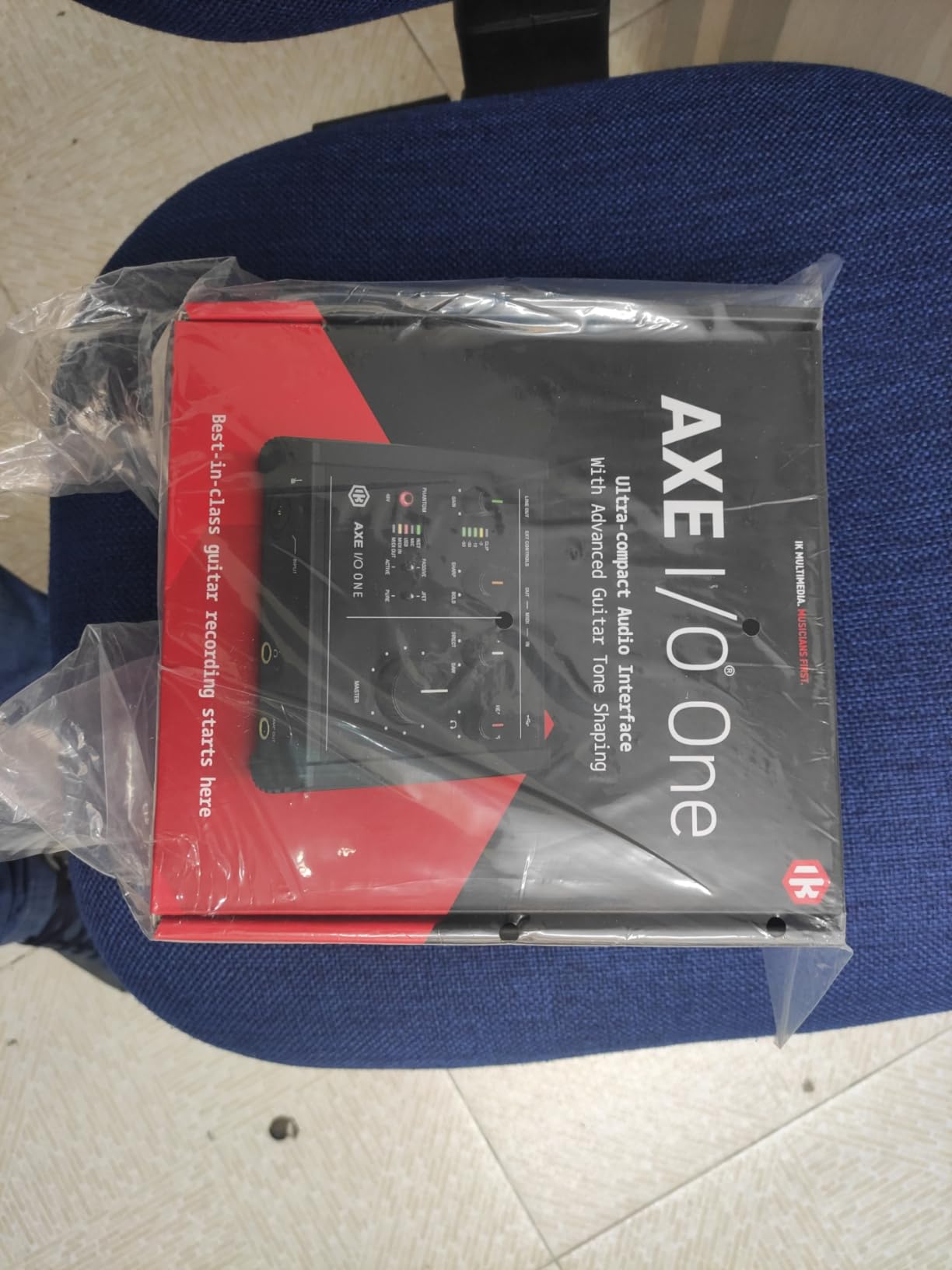 AXE I/O One - Professional USB Audio Interface with Z-TONE advanced guitar tone shaping, AmpliTube and TONEX software included, high-resolution recording studio equipment customer photo 1