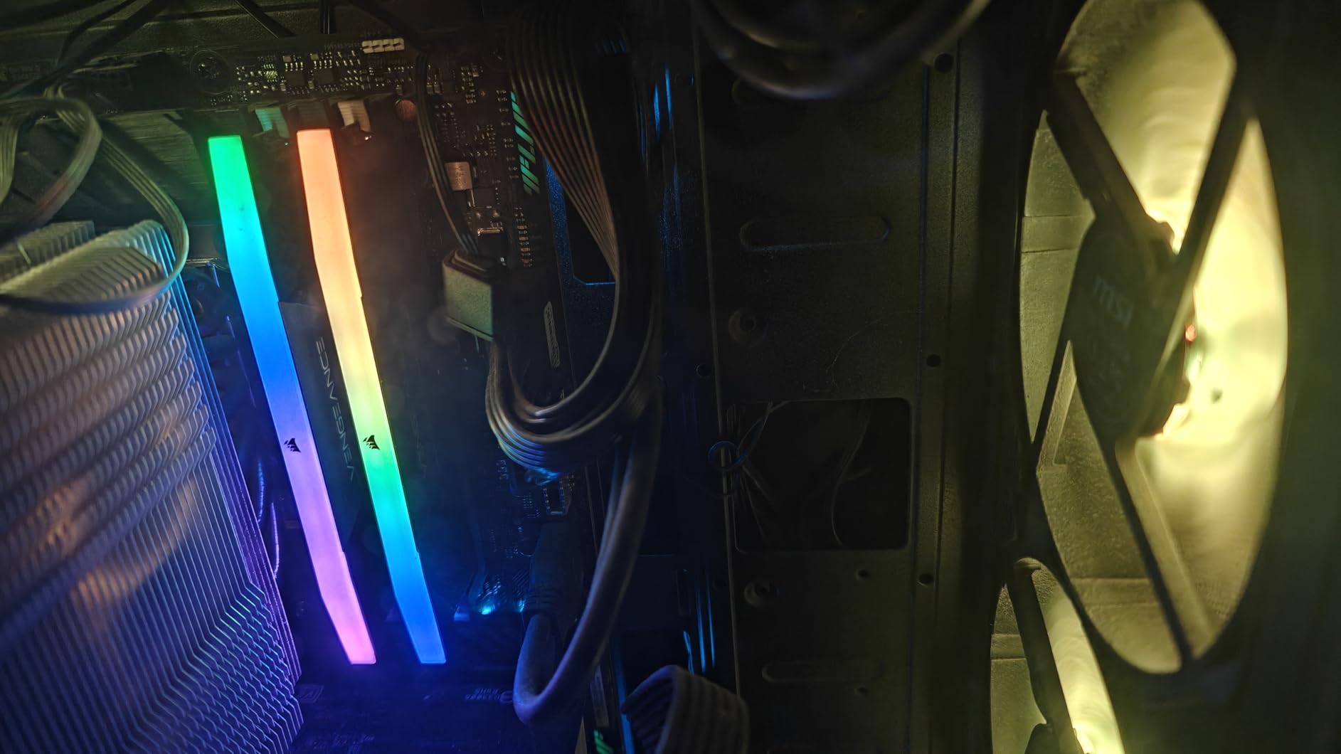 CORSAIR Vengeance RGB DDR5 RAM 32GB (2x16GB) 6000MHz CL36-44-44-96 1.35V Intel XMP 3.0 Computer Memory - Black (CMH32GX5M2E6000C36) customer photo 2