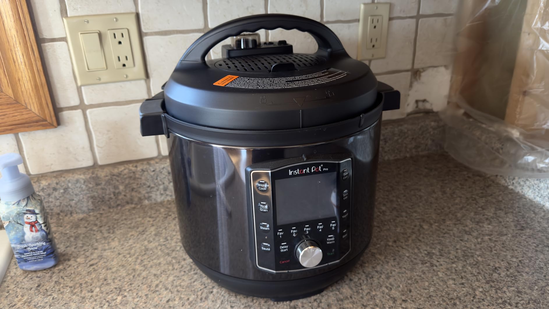 Instant Pot RIO Wide Plus, 9-in-1 Electric Pressure Cooker, 35% Larger Cooking Surface, WhisperQuiet Steam Release, Multi-Cooker, Slow Cook, Rice Maker, Steamer, Sauté, Cake, & Warmer, 7.5 Quarts customer photo 1