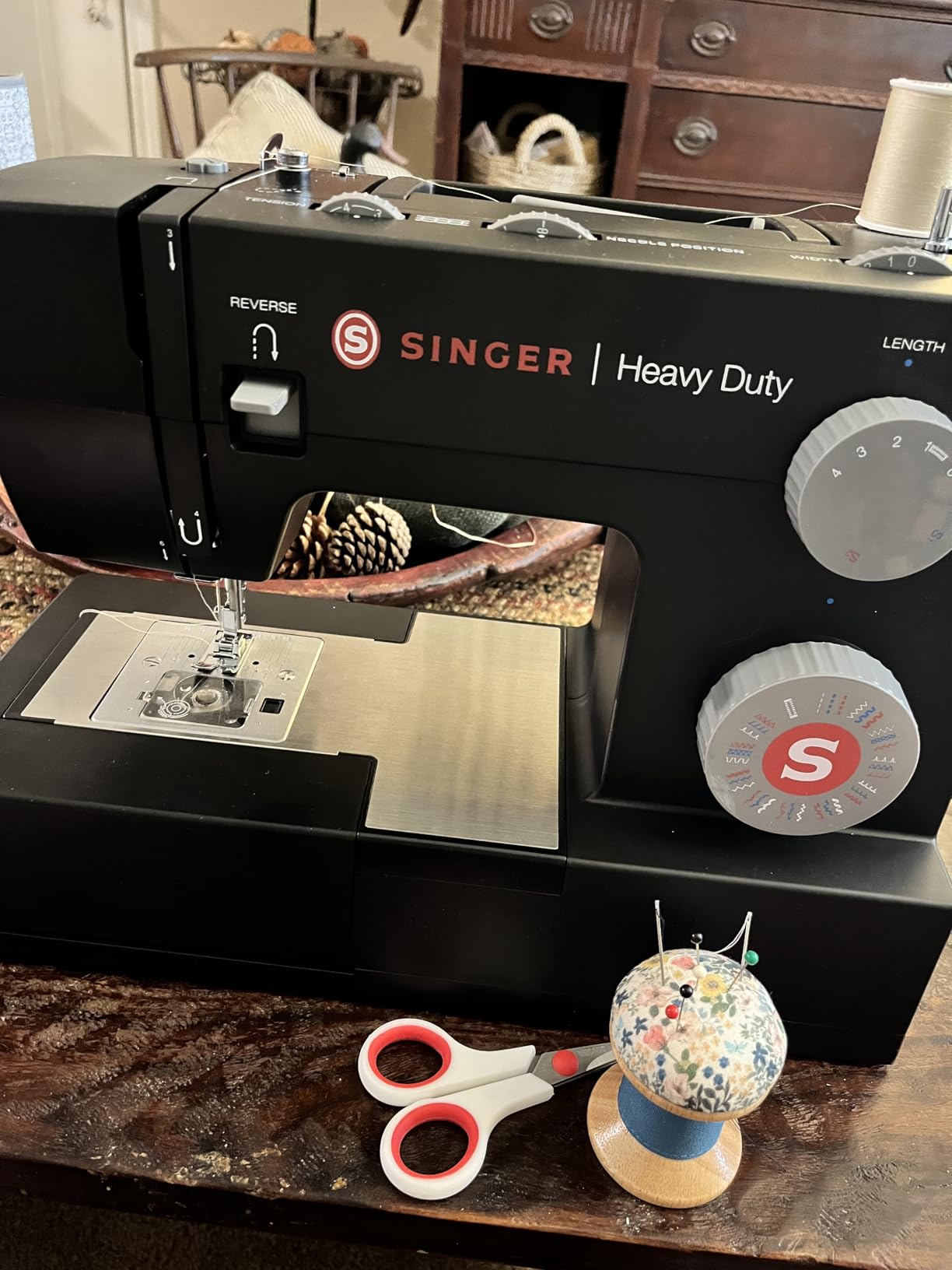 SINGER Heavy Duty 4432 (Black) High Speed Sewing Machine + Accessory Kit | 32 Built-In Stitches | 50% More Power for Thick Fabrics, 1100 Stitches/Min, 1-Step Buttonhole customer photo 1
