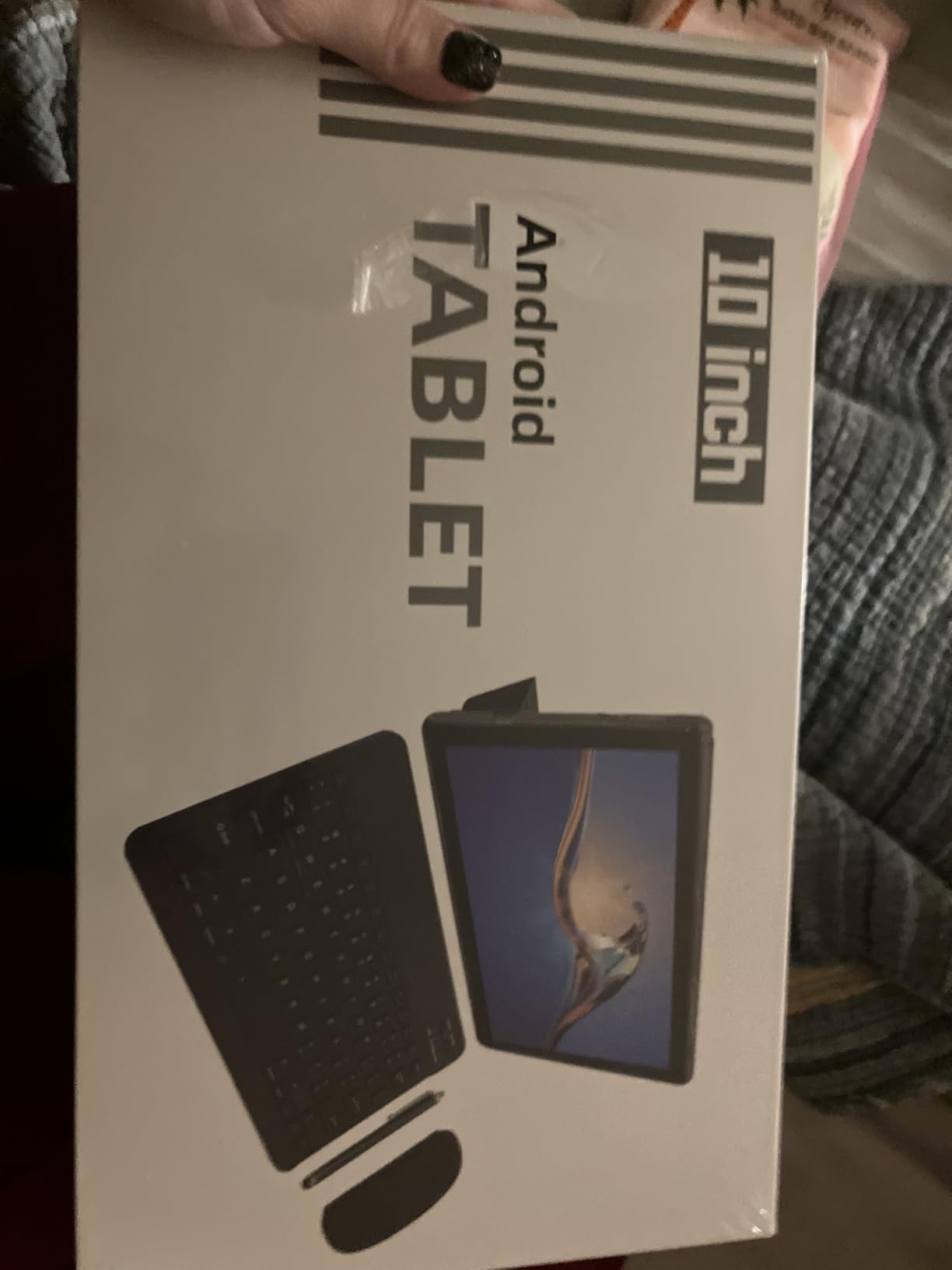 Android 15 Tablet 10 Inch, 20GB RAM+128GB ROM/2TB Expandable, 2.0GHz Quad-core Processor, 1280*800 HD Screen, 5G WiFi6 BT 5.0, 2 in 1 Tablets with Keyboard Case Mouse Stylus, Widevine L1 Black customer photo 1