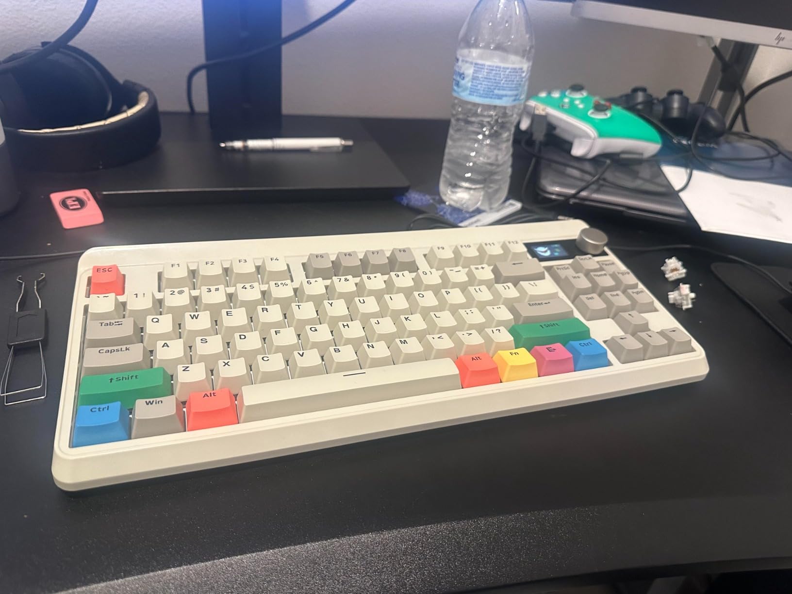 Womier Retro 75% Gaming Keyboard with OLED Display&Knob, M87 Pro Bluetooth 5.1/2.4GHz /USB-C Wireless Mechanical Keyboard with Hot-Swappable Custom Switch, Compact Gamer RGB Keyboard-Grey customer photo 1