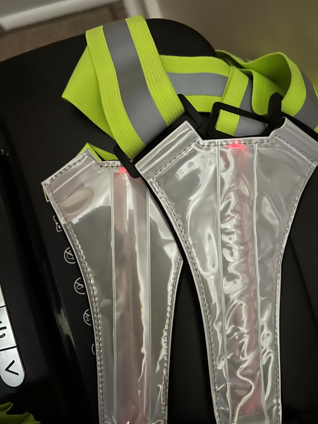 Zacro LED Reflective Vest Running Gear, 5 Lights Colors High Visibility Reflective Running Gear Rechargeable Light Up Running Vest for Walking Running Cycling customer photo 2